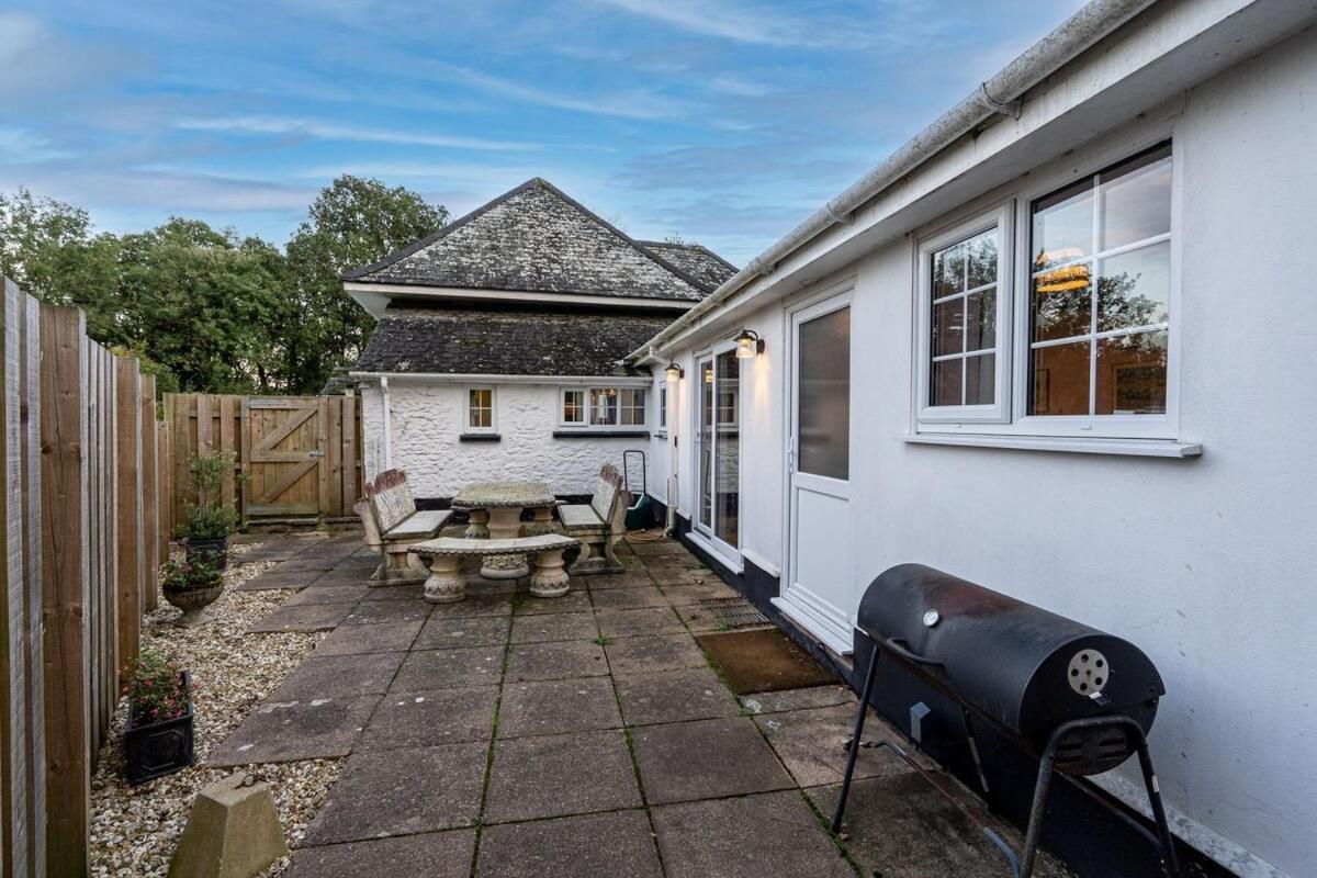 Fletchers Cottage Honiton Exterior foto